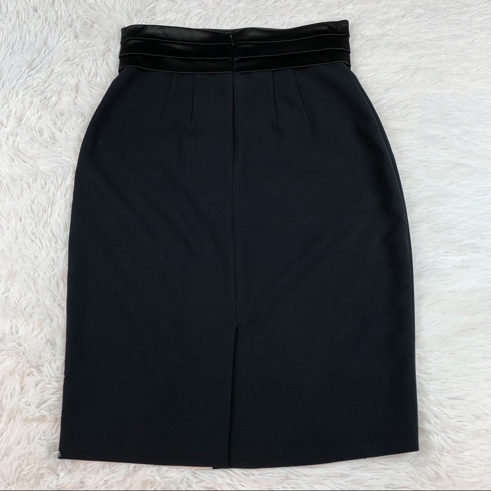 St. John knee length tuxedo pencil Skirt satin pleated waist in black workwear - Picture 9 of 11